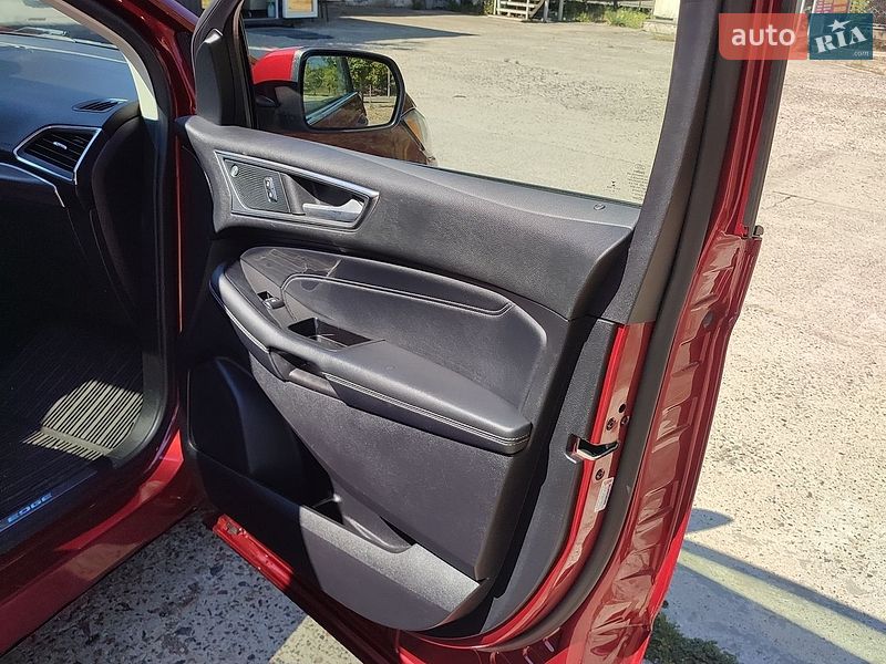 Внедорожник / Кроссовер Ford Edge 2018 в Южноукраинске