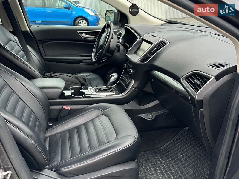 Внедорожник / Кроссовер Ford Edge 2015 в Черновцах