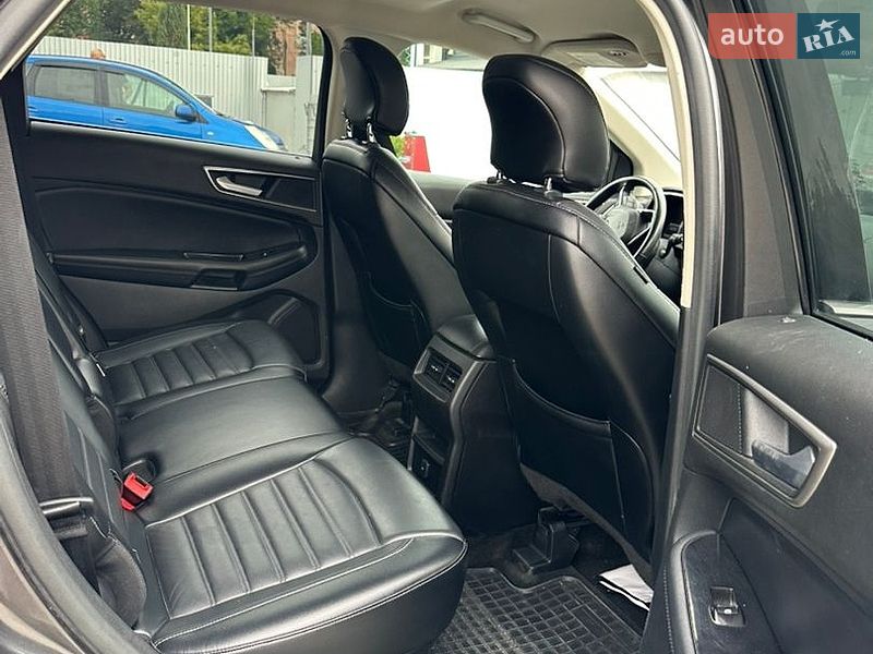 Внедорожник / Кроссовер Ford Edge 2015 в Черновцах