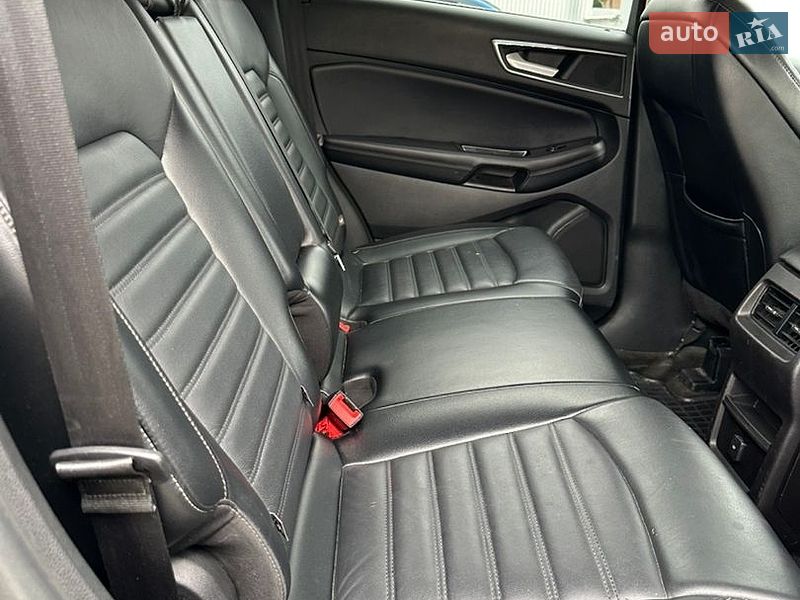 Внедорожник / Кроссовер Ford Edge 2015 в Черновцах