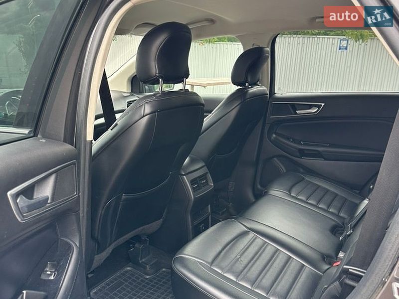 Внедорожник / Кроссовер Ford Edge 2015 в Черновцах