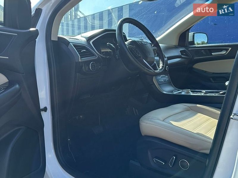 Внедорожник / Кроссовер Ford Edge 2019 в Дубно