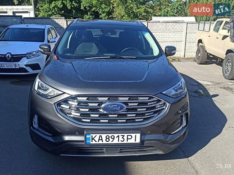 Внедорожник / Кроссовер Ford Edge 2019 в Киеве
