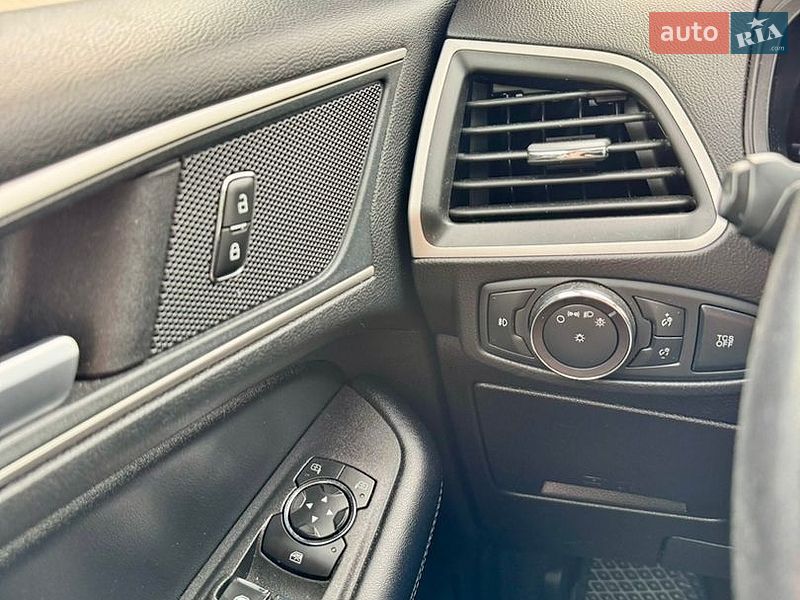 Позашляховик / Кросовер Ford Edge 2022 в Чернігові