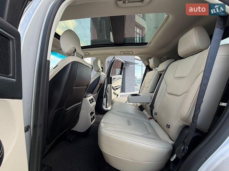 Внедорожник / Кроссовер Ford Edge 2015 в Ивано-Франковске