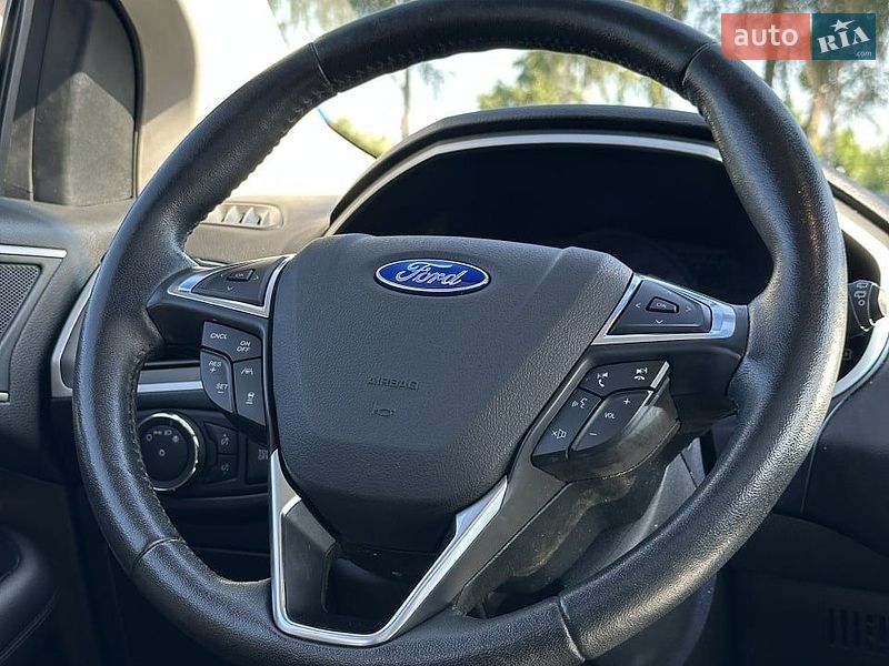 Позашляховик / Кросовер Ford Edge 2020 в Білогородці