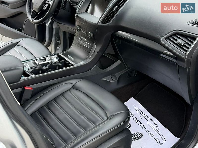 Позашляховик / Кросовер Ford Edge 2020 в Рівному