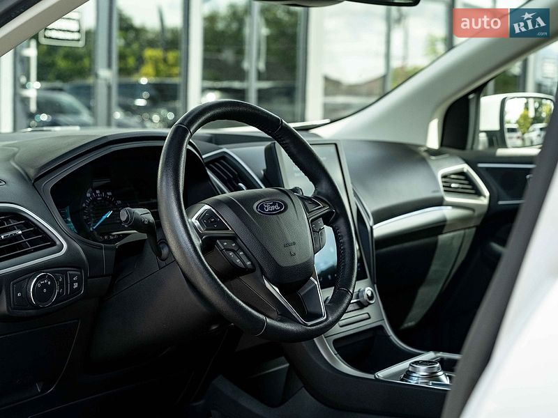 Позашляховик / Кросовер Ford Edge 2023 в Чернівцях