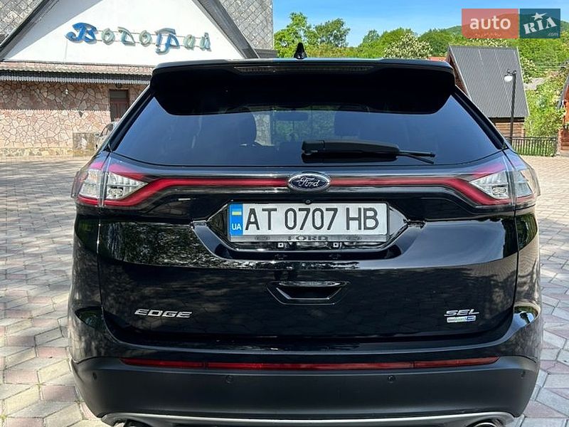 Позашляховик / Кросовер Ford Edge 2016 в Косові