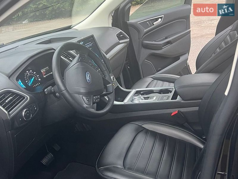 Позашляховик / Кросовер Ford Edge 2022 в Острозі
