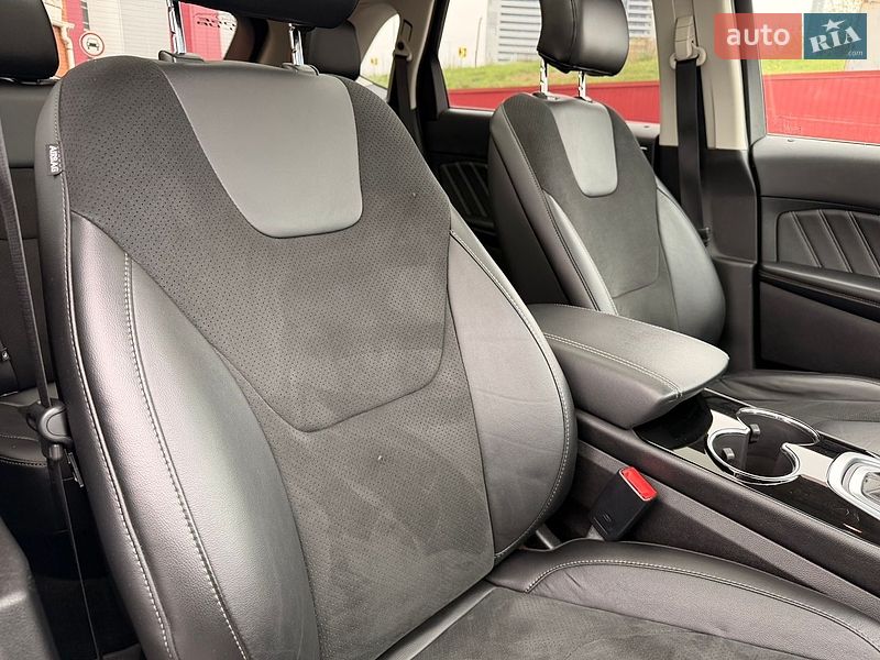 Позашляховик / Кросовер Ford Edge 2016 в Києві