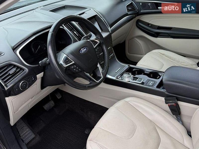 Позашляховик / Кросовер Ford Edge 2020 в Чернівцях