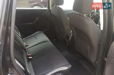 Внедорожник / Кроссовер Ford Escape 2012 в 