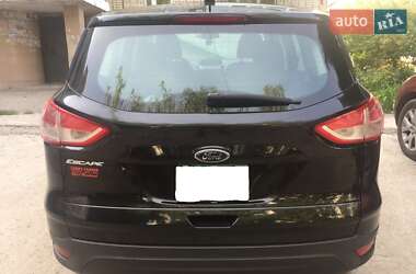 Внедорожник / Кроссовер Ford Escape 2012 в 