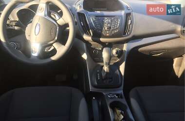 Внедорожник / Кроссовер Ford Escape 2012 в 