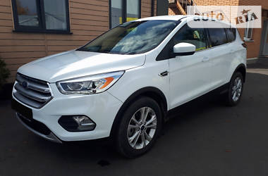 Внедорожник / Кроссовер Ford Escape 2016 в 