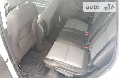 Внедорожник / Кроссовер Ford Escape 2016 в 