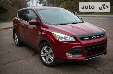 Позашляховик / Кросовер Ford Escape 2014 в 