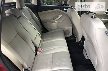 Позашляховик / Кросовер Ford Escape 2017 в 