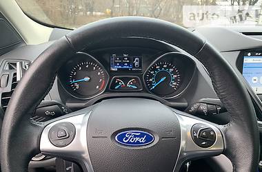 Внедорожник / Кроссовер Ford Escape 2015 в Львове