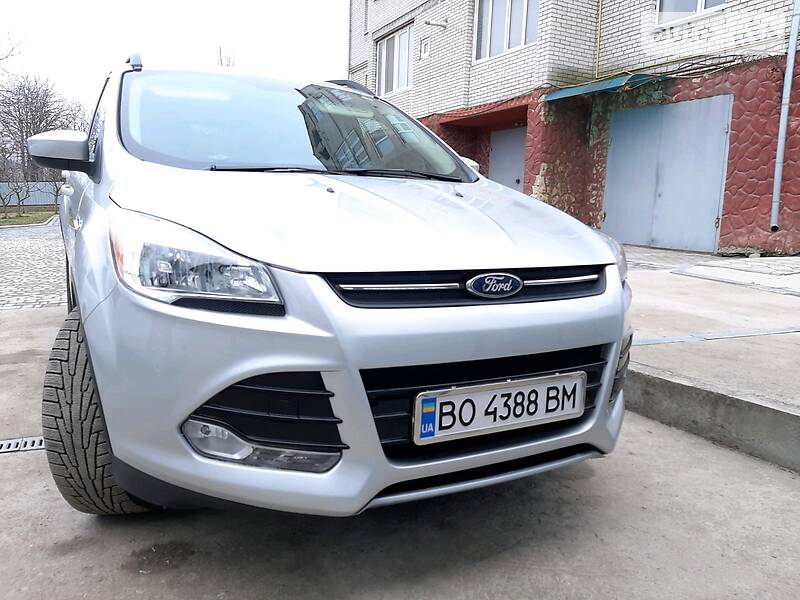 Позашляховик / Кросовер Ford Escape 2015 в Борщеві