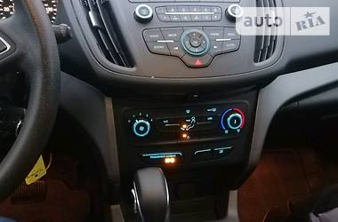 Позашляховик / Кросовер Ford Escape 2018 в 