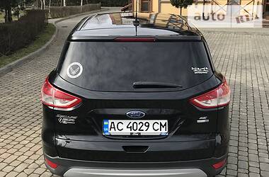 Позашляховик / Кросовер Ford Escape 2013 в 