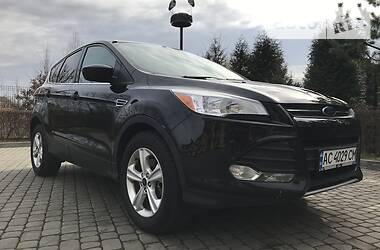 Позашляховик / Кросовер Ford Escape 2013 в 