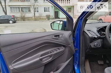 Позашляховик / Кросовер Ford Escape 2018 в 