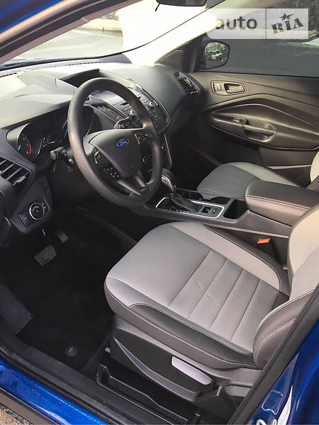 Позашляховик / Кросовер Ford Escape 2017 в Вінниці
