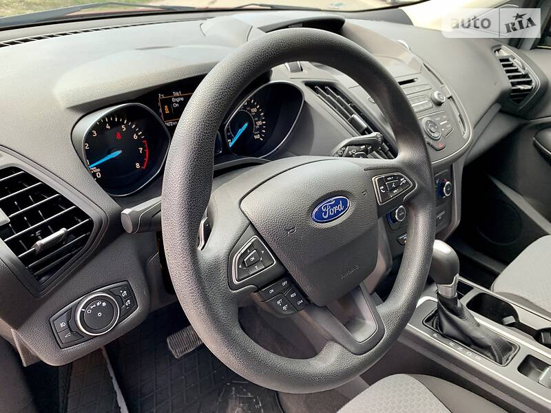 Позашляховик / Кросовер Ford Escape 2016 в Дніпрі фото 11 Позашляховик / Кросовер Ford Escape 2016 в Дніпрі