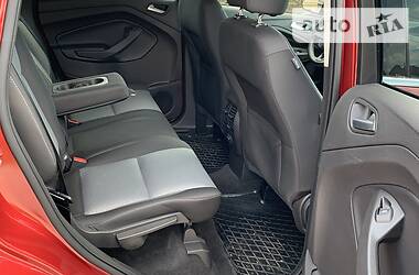 Позашляховик / Кросовер Ford Escape 2016 в 