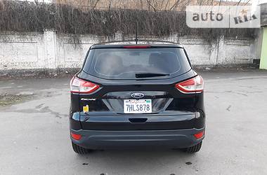 Позашляховик / Кросовер Ford Escape 2013 в 
