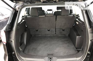 Позашляховик / Кросовер Ford Escape 2014 в 