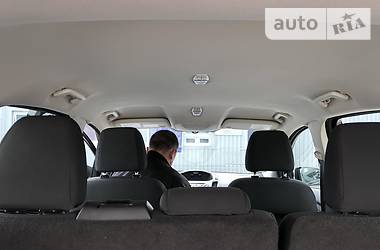 Позашляховик / Кросовер Ford Escape 2014 в 