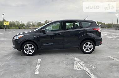 Позашляховик / Кросовер Ford Escape 2014 в 
