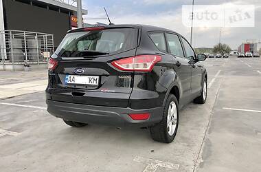 Позашляховик / Кросовер Ford Escape 2014 в 