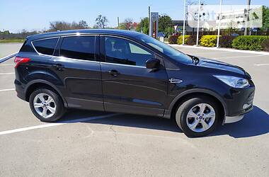 Позашляховик / Кросовер Ford Escape 2013 в 