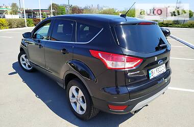 Позашляховик / Кросовер Ford Escape 2013 в 