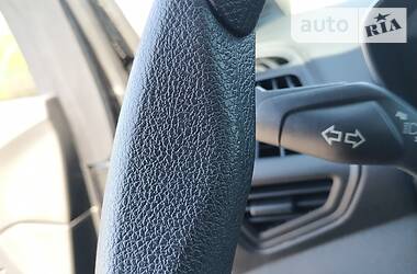Позашляховик / Кросовер Ford Escape 2013 в 