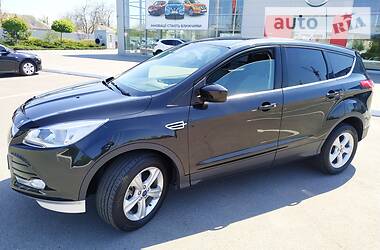 Позашляховик / Кросовер Ford Escape 2013 в 