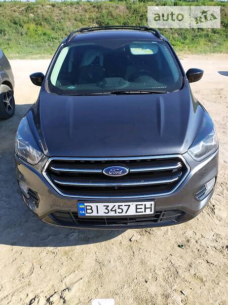 Позашляховик / Кросовер Ford Escape 2017 в Хоролі