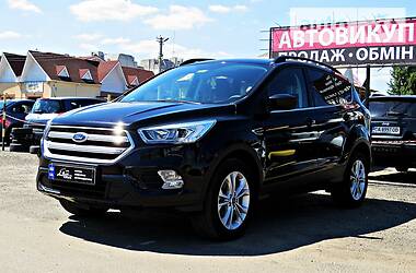 Внедорожник / Кроссовер Ford Escape 2017 в Черкассах