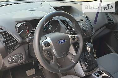 Позашляховик / Кросовер Ford Escape 2016 в 