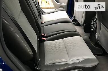 Позашляховик / Кросовер Ford Escape 2017 в 
