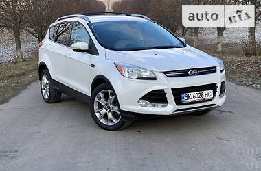 Внедорожник / Кроссовер Ford Escape 2013 в Ровно