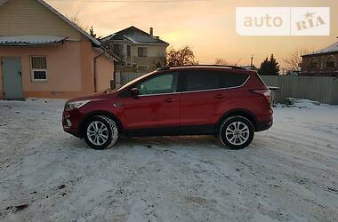 Внедорожник / Кроссовер Ford Escape 2017 в Запорожье