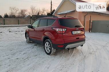 Внедорожник / Кроссовер Ford Escape 2017 в Запорожье