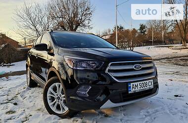 Внедорожник / Кроссовер Ford Escape 2018 в Киеве