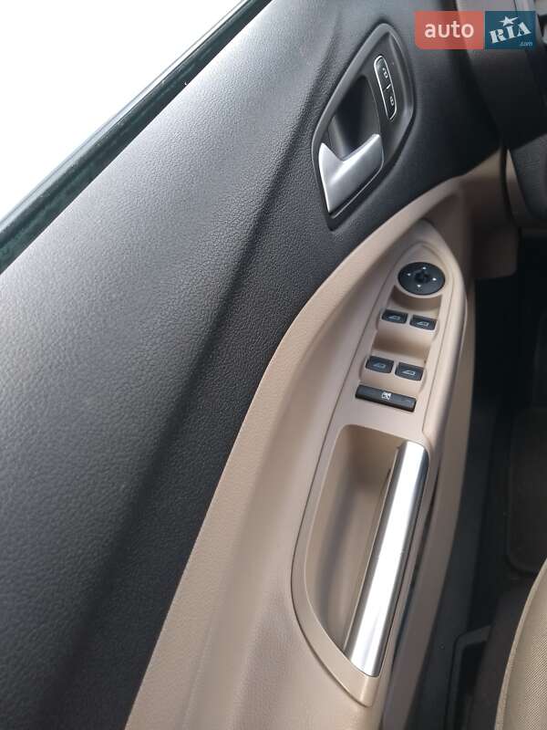 Внедорожник / Кроссовер Ford Escape 2018 в Львове фото 2 Внедорожник / Кроссовер Ford Escape 2018 в Львове